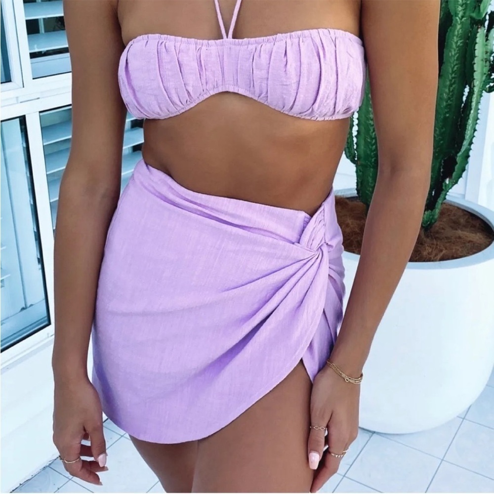 💜 White Fox Boutique “Italian Romance” Crop Top – Lilac (Size M) 💜
